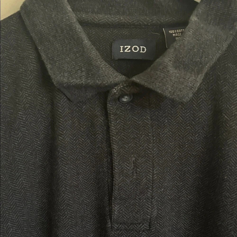 Izod stylish crewneck